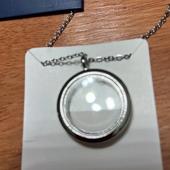 Brand new-never worn EFFY locket. Can get charms through their site. - Picture 3 of 4